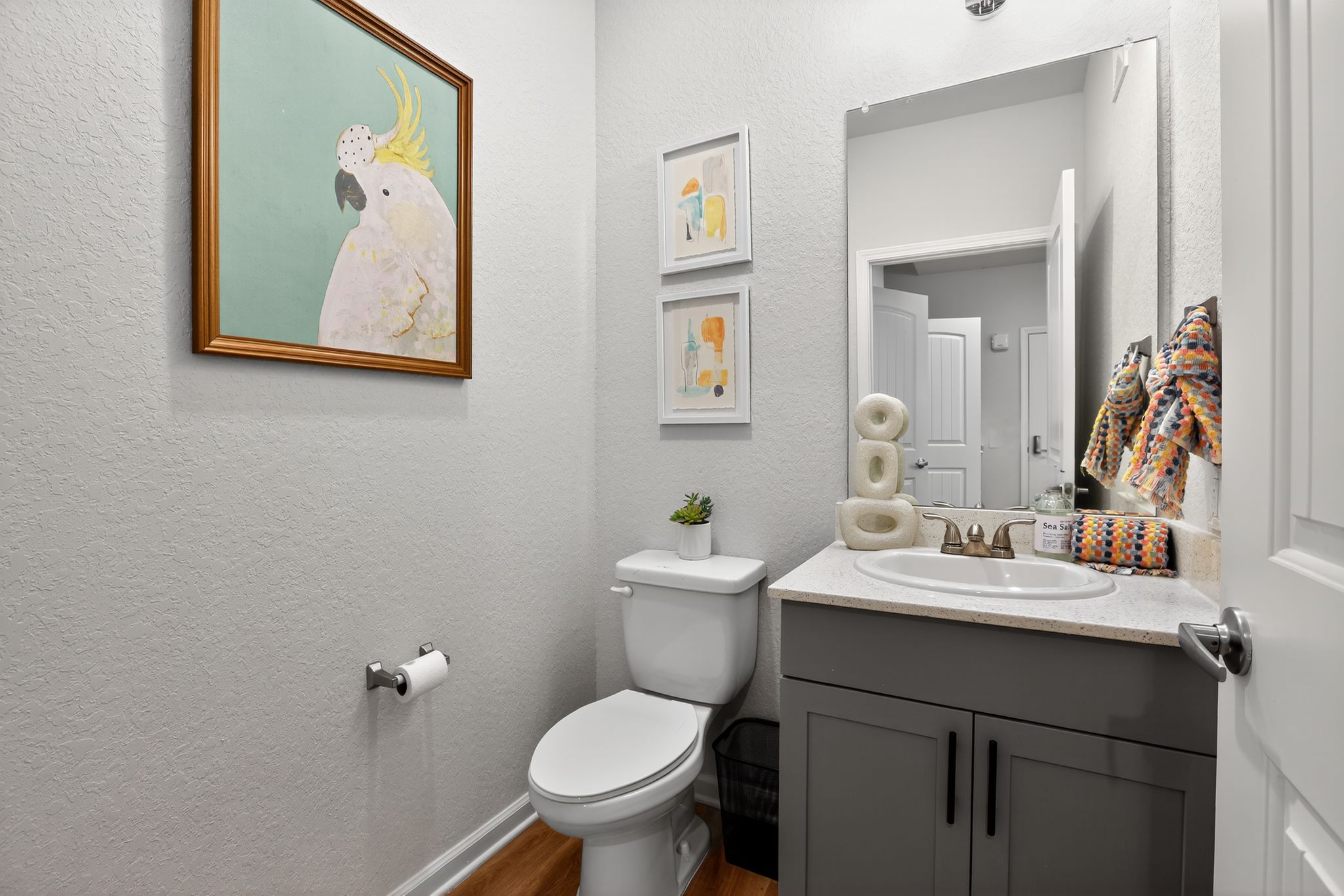 Modern bathroom with decorative elements